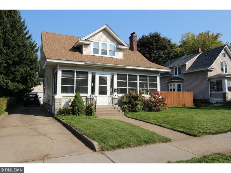 1222 Jessie St, Saint Paul, MN 55130