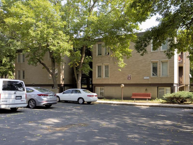 4023 14th Ave S #2A, Minneapolis, MN 55407