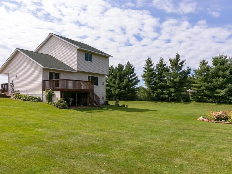 6906 95th St NE, Monticello, MN 55362