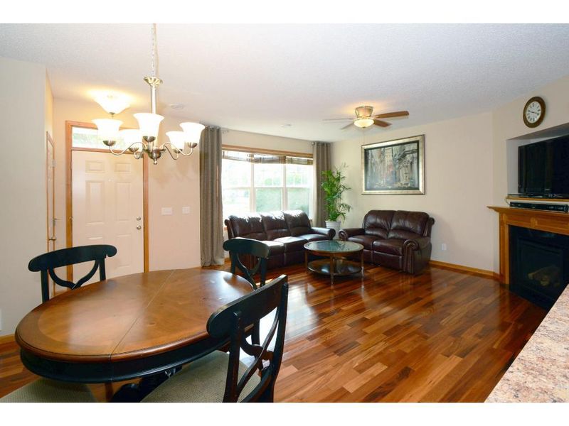 3335 Hazel Trl #B, Woodbury, MN 55129
