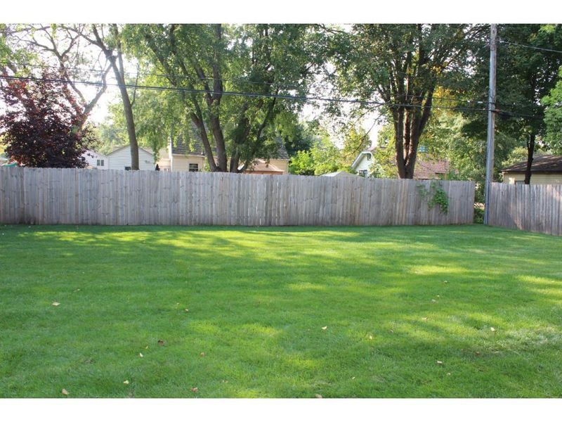 4023 Zane Ave N, Robbinsdale, MN 55422