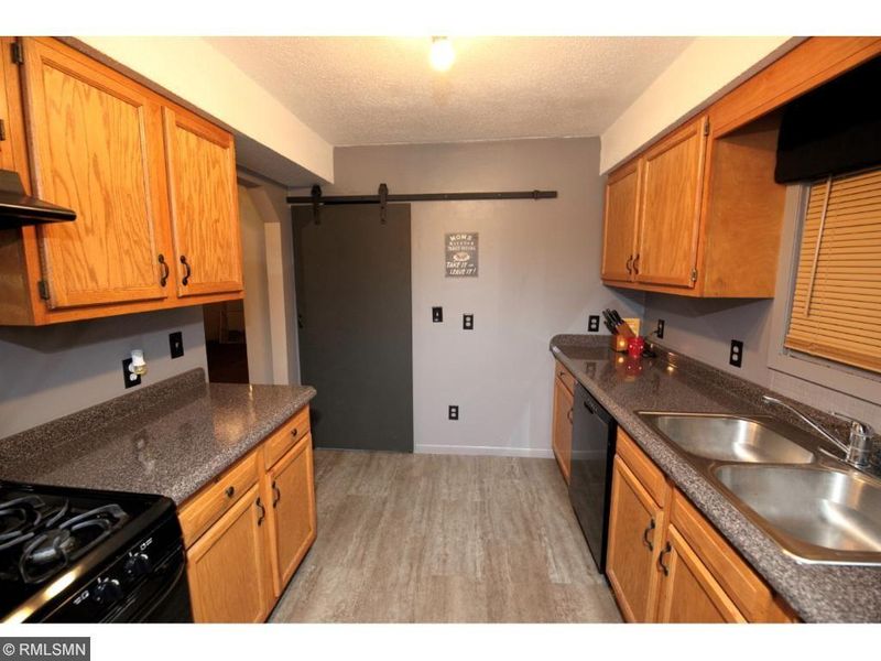 1305 6th St, Saint Paul Park, MN 55071