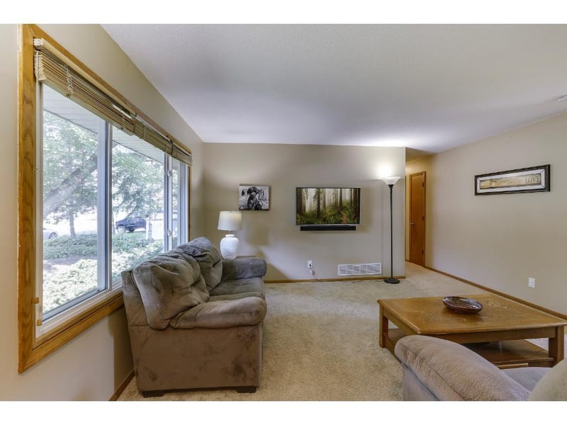7473 Mckinley St NE, Fridley, MN 55432