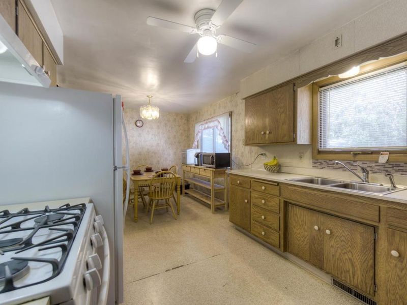 507 Nebraska Ave E, Saint Paul, MN 55130