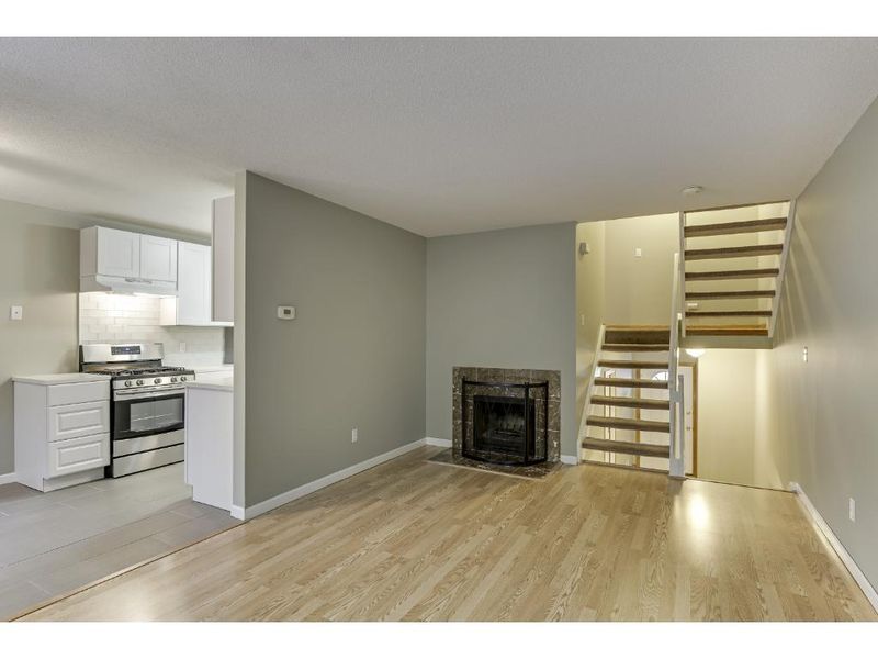 3198 Valley Ridge Dr #24, Eagan, MN 55121