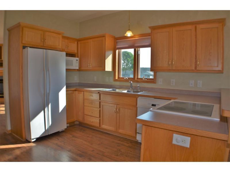 504 Kildair Ct, Saint Cloud, MN 56301