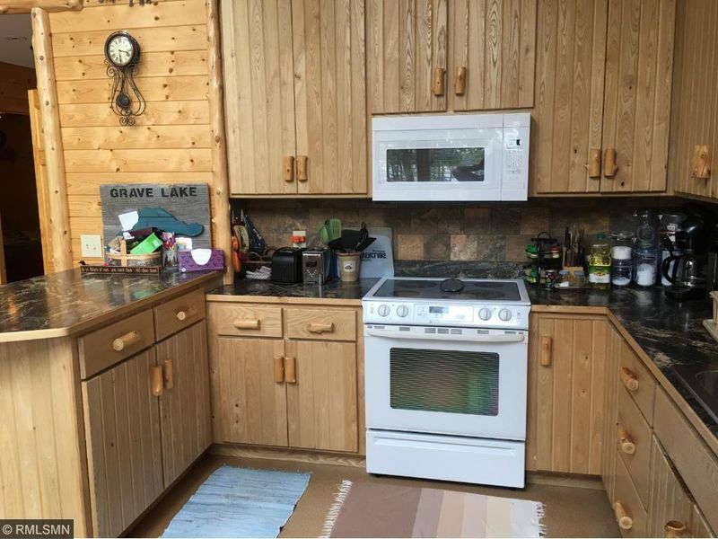 8767 Old County 52 NE, Remer, MN 56672