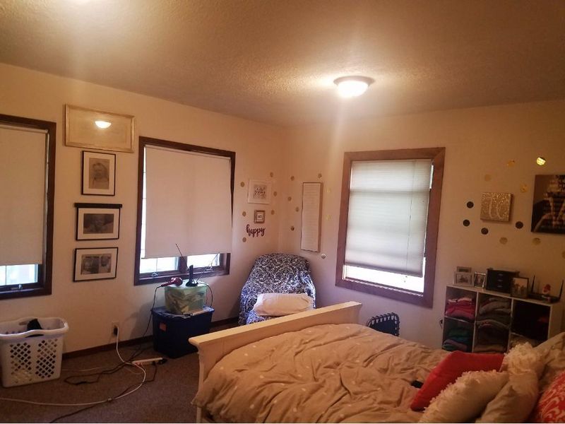 911 2nd St S, Stillwater, MN 55082