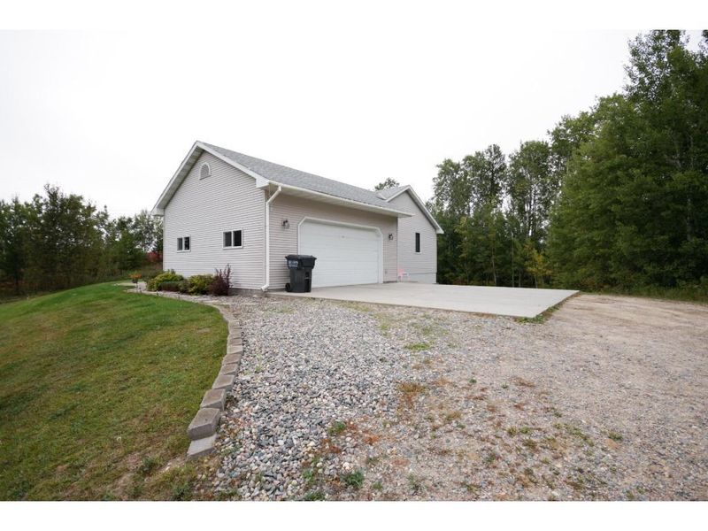 9087 Capella Dr NW, Bemidji, MN 56601