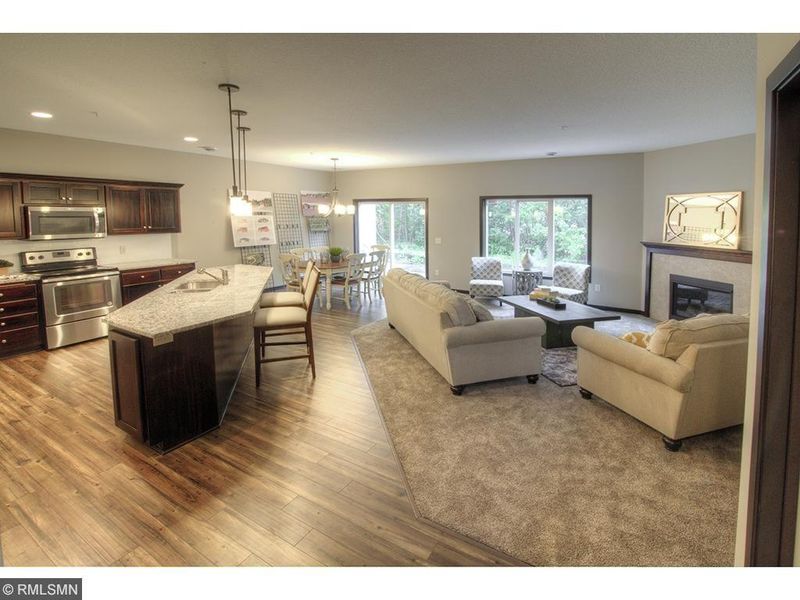 5258 Greenwood Dr, Mounds View, MN 55112