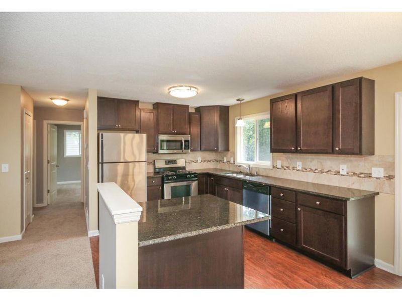 3217 80th Ave N, Brooklyn Park, MN 55443
