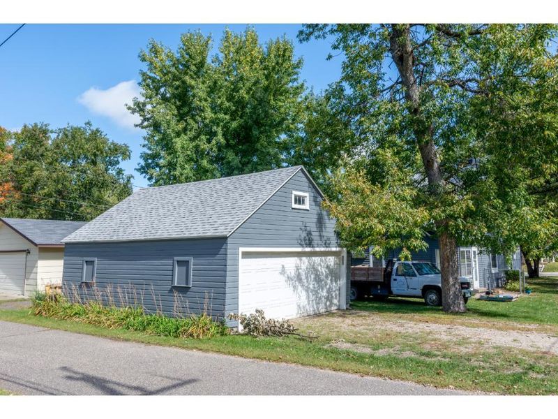501 5th St NE, Saint Cloud, MN 56304