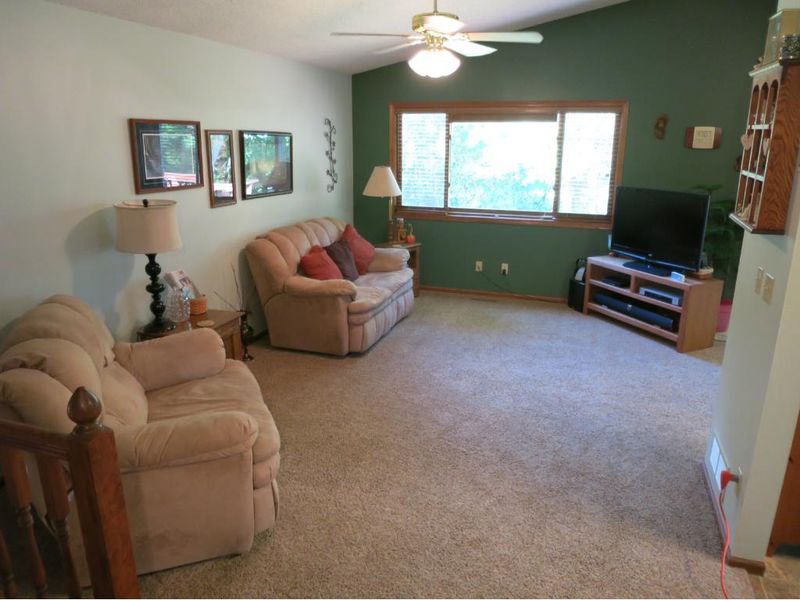 407 Pebble Beach Dr, Owatonna, MN 55060
