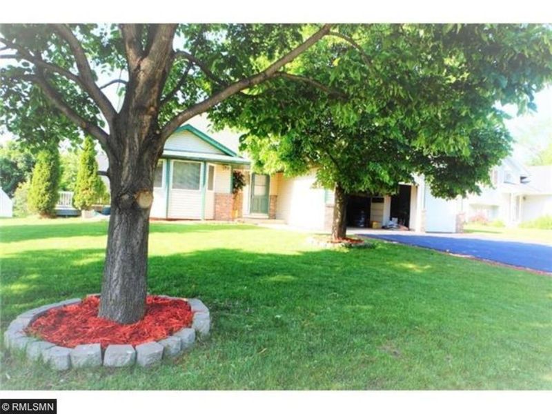 783 101st Ave NE, Blaine, MN 55434