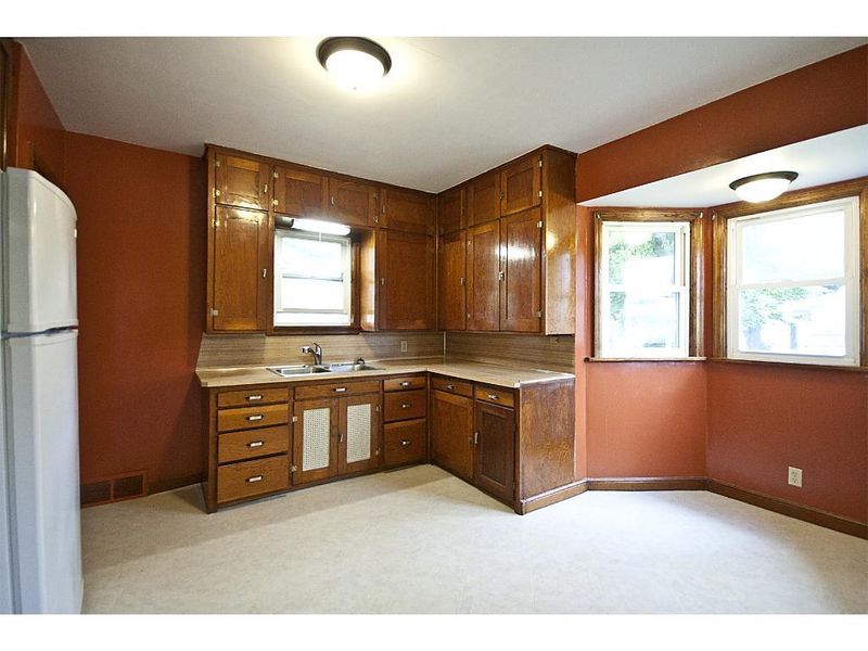 123 3rd St SW, Buffalo Lake, MN 55314