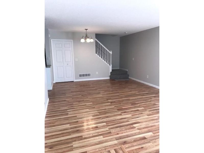 1734 Crestview St, Shakopee, MN 55379