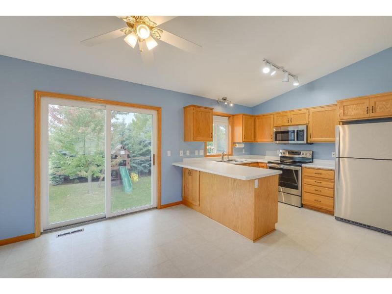 5003 Bluff Rd, Big Lake, MN 55309