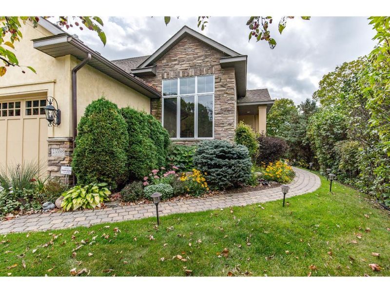 15598 Drake Cir NW, Prior Lake, MN 55372