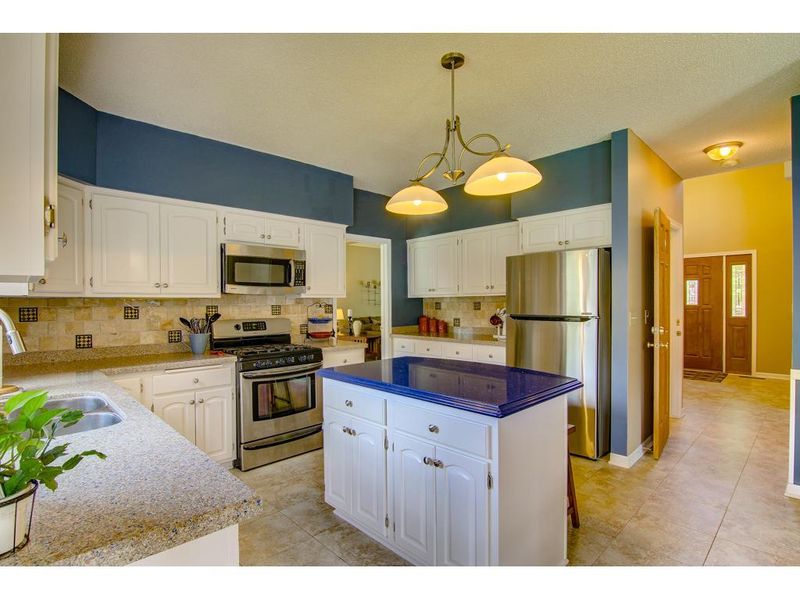 9134 Cambridge Alcove, Woodbury, MN 55125