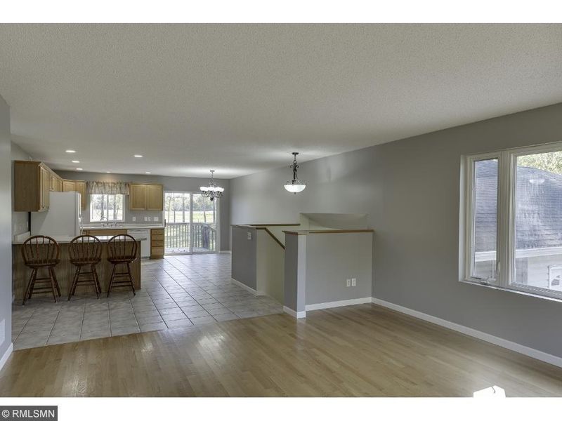 4687 Castle Cir, Lester Prairie, MN 55354