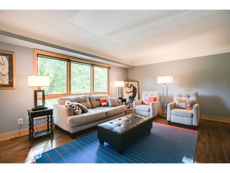 1616 Jersey Ave S, Saint Louis Park, MN 55426