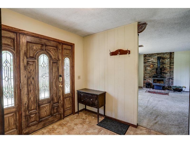 349 Walnut Ln, Apple Valley, MN 55124