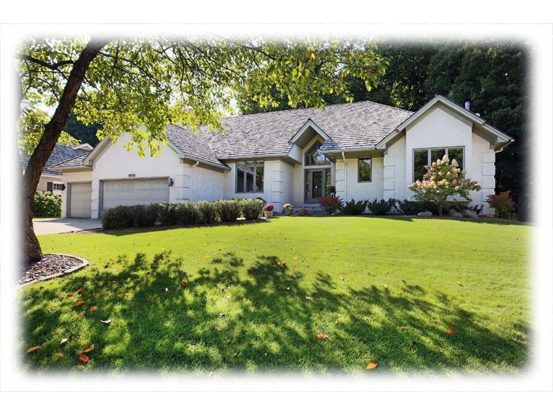 7979 Ranchview Ln N, Maple Grove, MN 55311