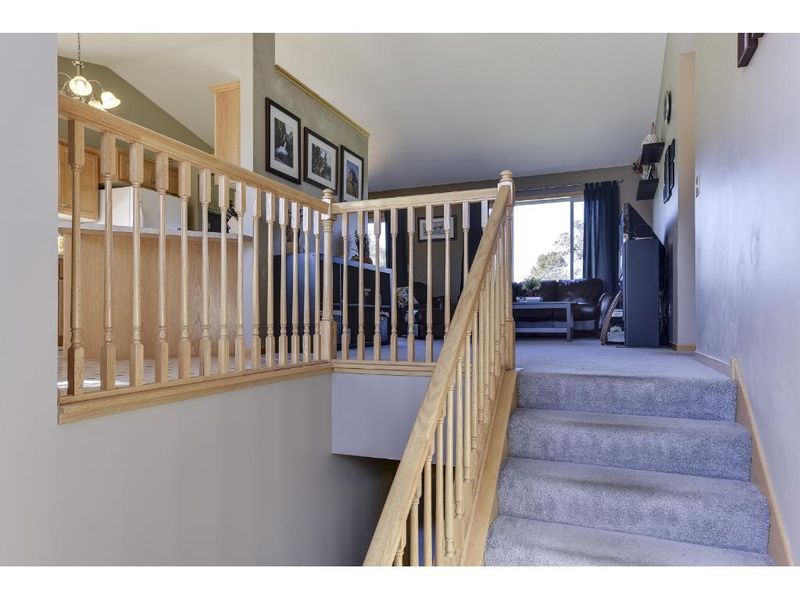 1215 Landings Ln, Watertown, MN 55388