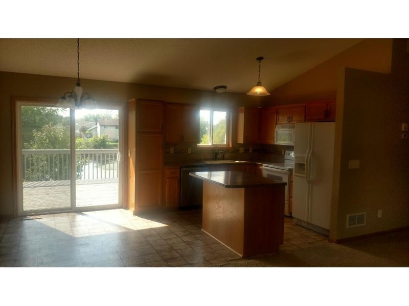 504 5th St N, Montrose, MN 55363