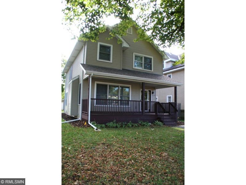 2424 Bryant Ave N, Minneapolis, MN 55411