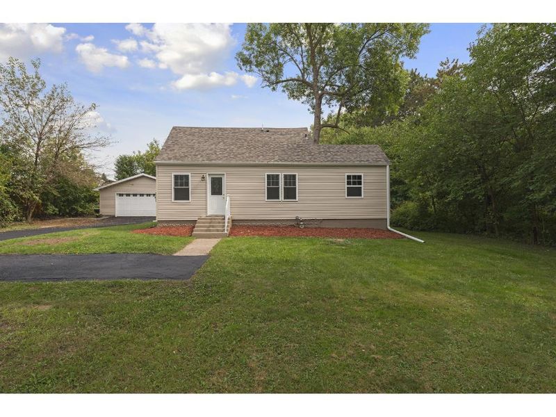 520 Ferndale St N, Maplewood, MN 55119