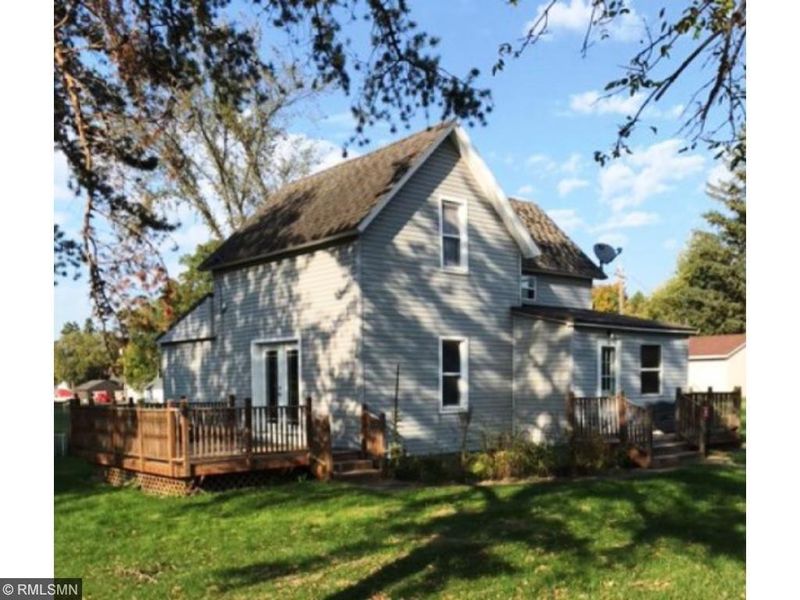 22 6th St, Swanville, MN 56382