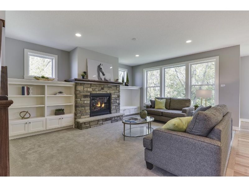 2388 Woods Dr, Victoria, MN 55386