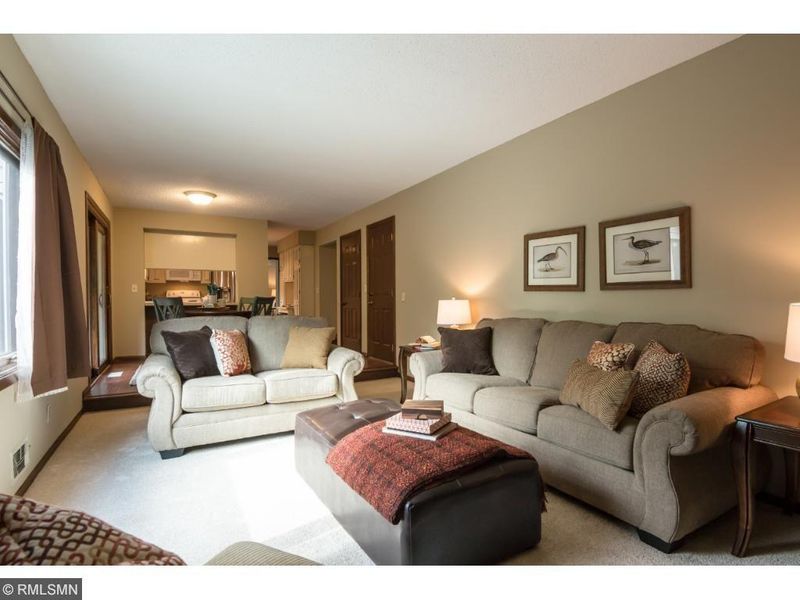 13684 Harmony Way, Apple Valley, MN 55124