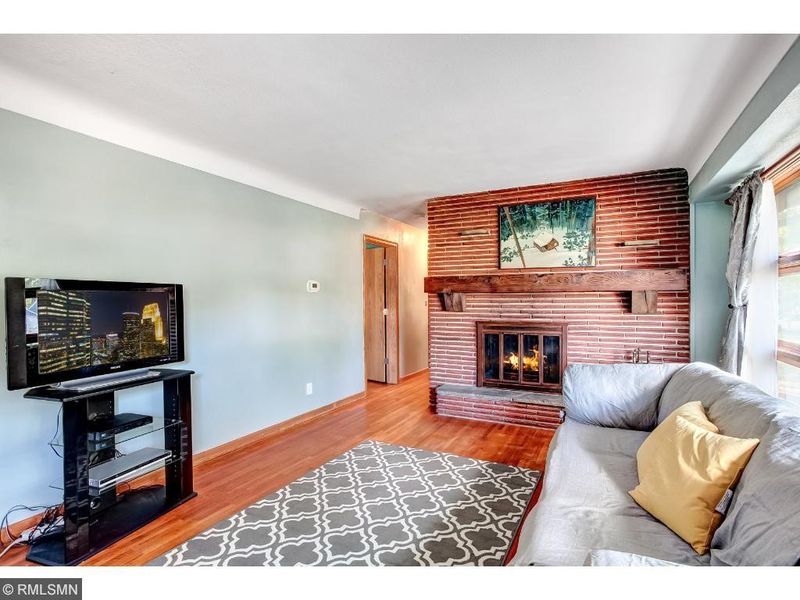 3676 Dennis Ln, White Bear Lake, MN 55110