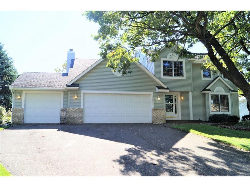 11977 Wedgewood Dr NW, Coon Rapids, MN 55433