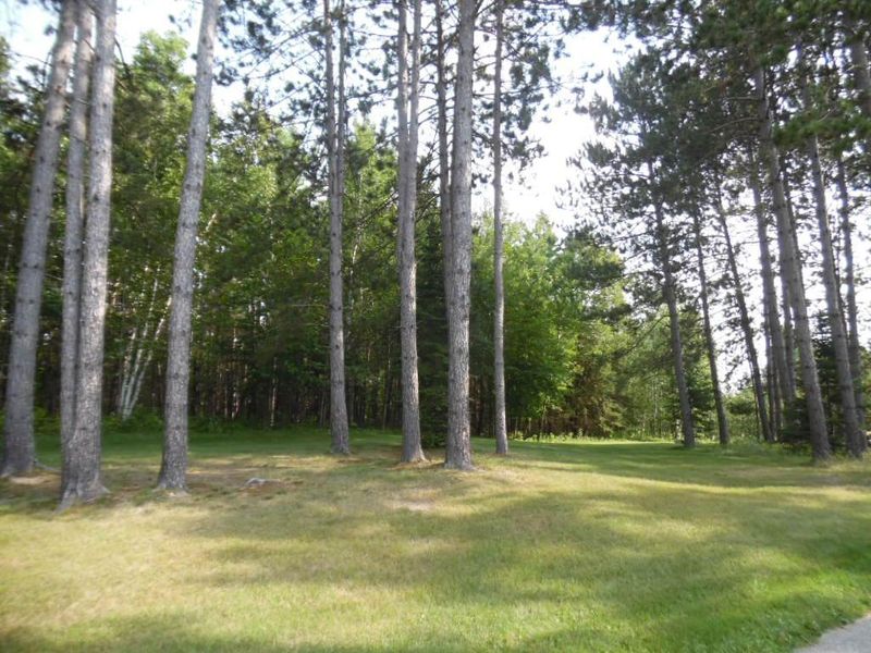 2531 Old Golf Course Rd, Grand Rapids, MN 55744