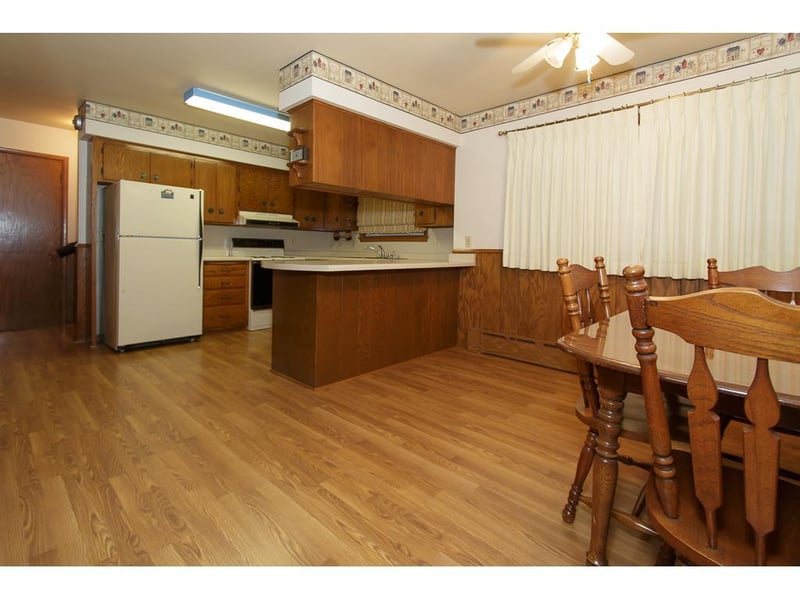 624 Kim Ave, Hamburg, MN 55339