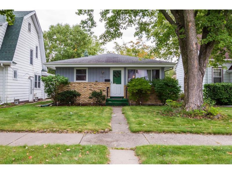 3952 Quail Ave N, Robbinsdale, MN 55422