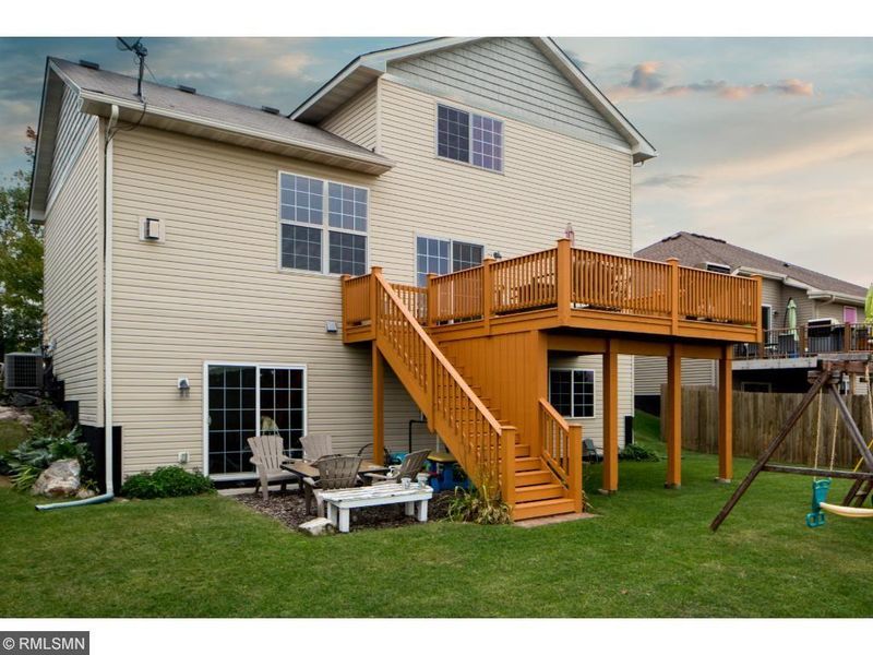 1115 Lorraine Ct, Carver, MN 55315