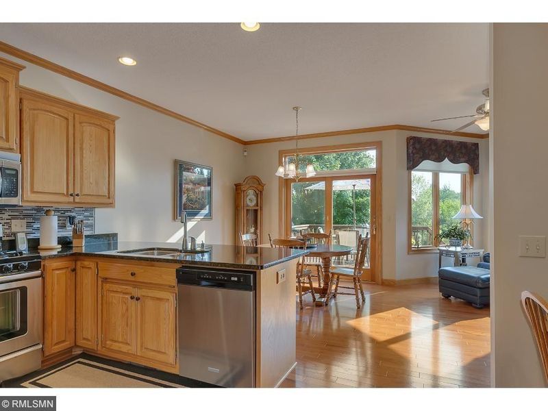1216 Somerset Blvd, Saint Cloud, MN 56303