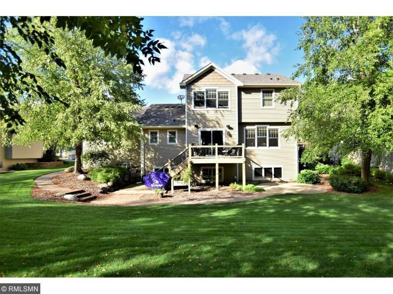6221 104th Cir N, Brooklyn Park, MN 55443