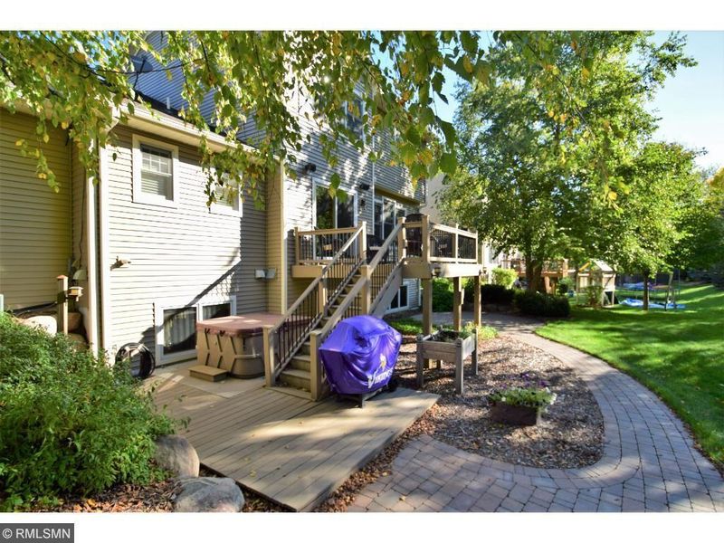 6221 104th Cir N, Brooklyn Park, MN 55443