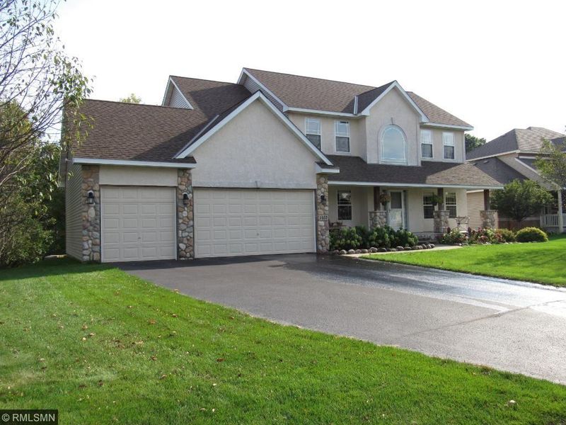 1422 126th Ave NW, Coon Rapids, MN 55448
