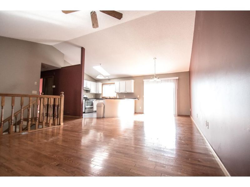 7246 Upper 157th St W, Apple Valley, MN 55124