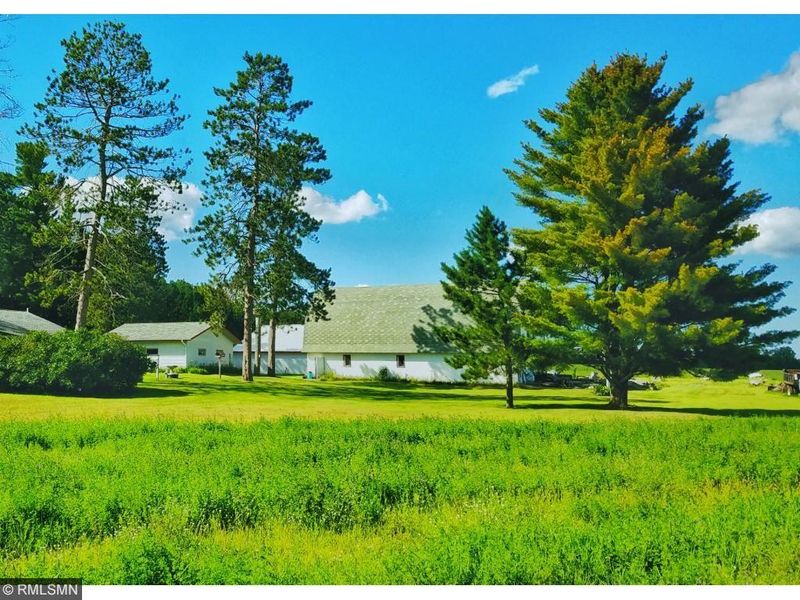 18134 River Rd, Grand Rapids, MN 55744