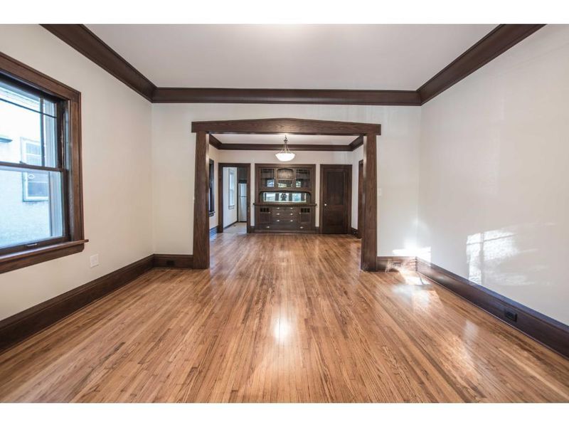 2807 Irving Ave N, Minneapolis, MN 55411