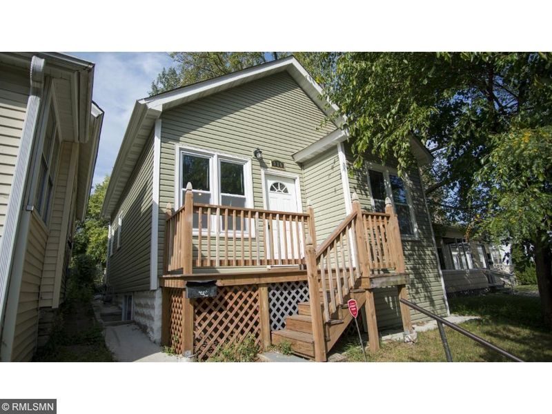 919 Desoto St, Saint Paul, MN 55130