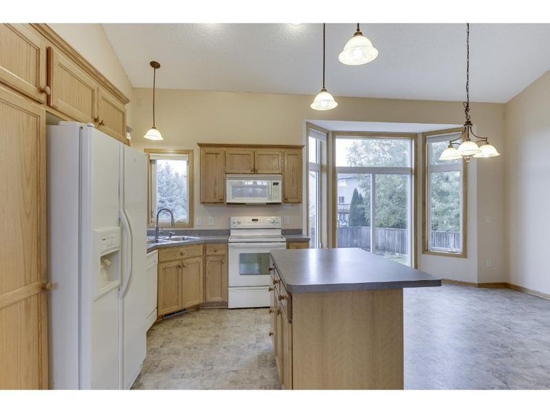 2803 Crane St, Shakopee, MN 55379