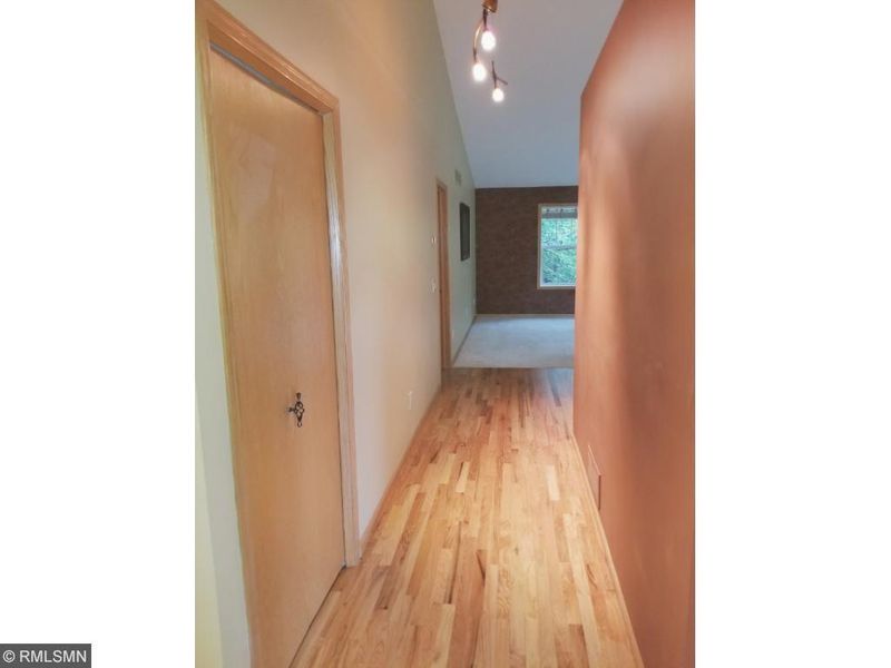 3223 Old Highway 8, Roseville, MN 55418